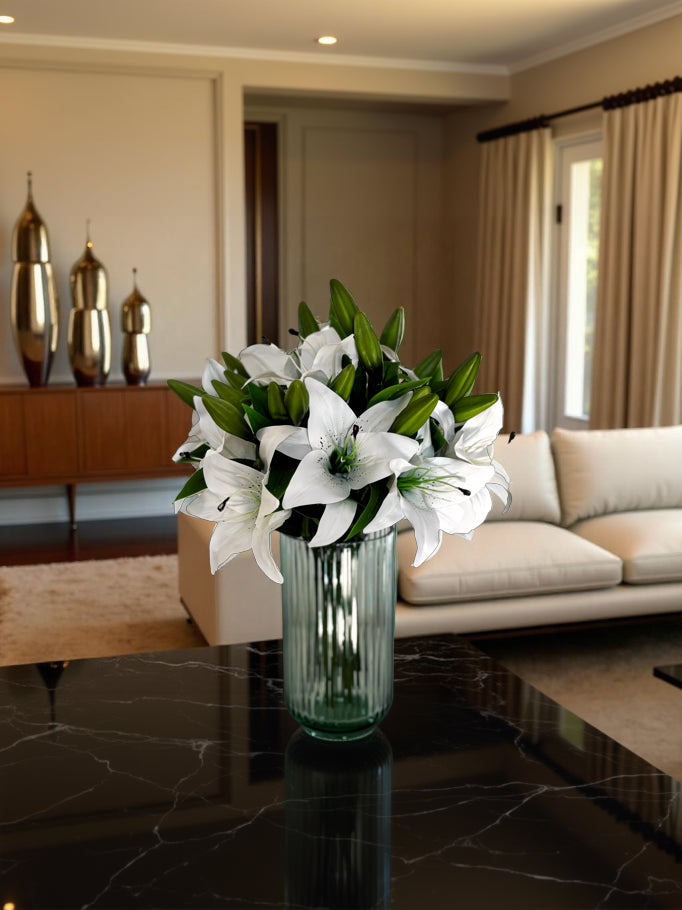 Buket med 10 stk. kunstige hvide liljer